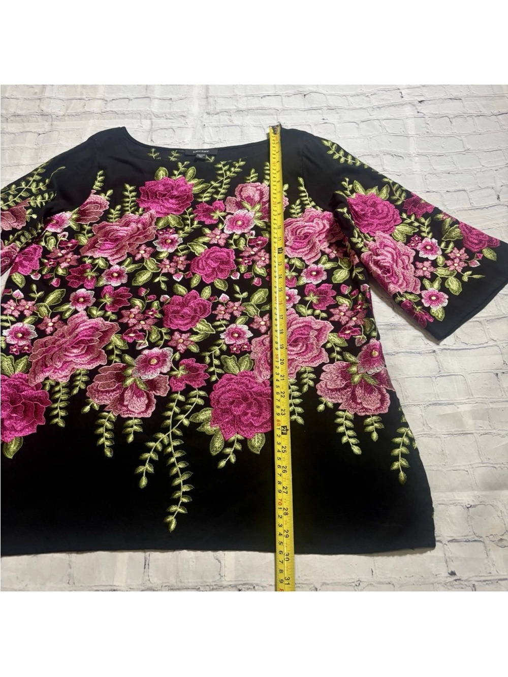 Karen Kane Black Pink Green Floral Embroidered 3/4 Sleeve Side Slits Tunic XL - Picture 8 of 12